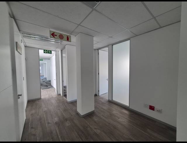 321M² OFFICE TO LET IN SANDTON CENTRAL